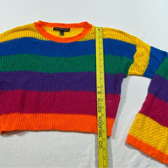Derek Heart rainbow Sweater Top Women’s Medium wide cuffs cropped  top - Picture 4 of 5